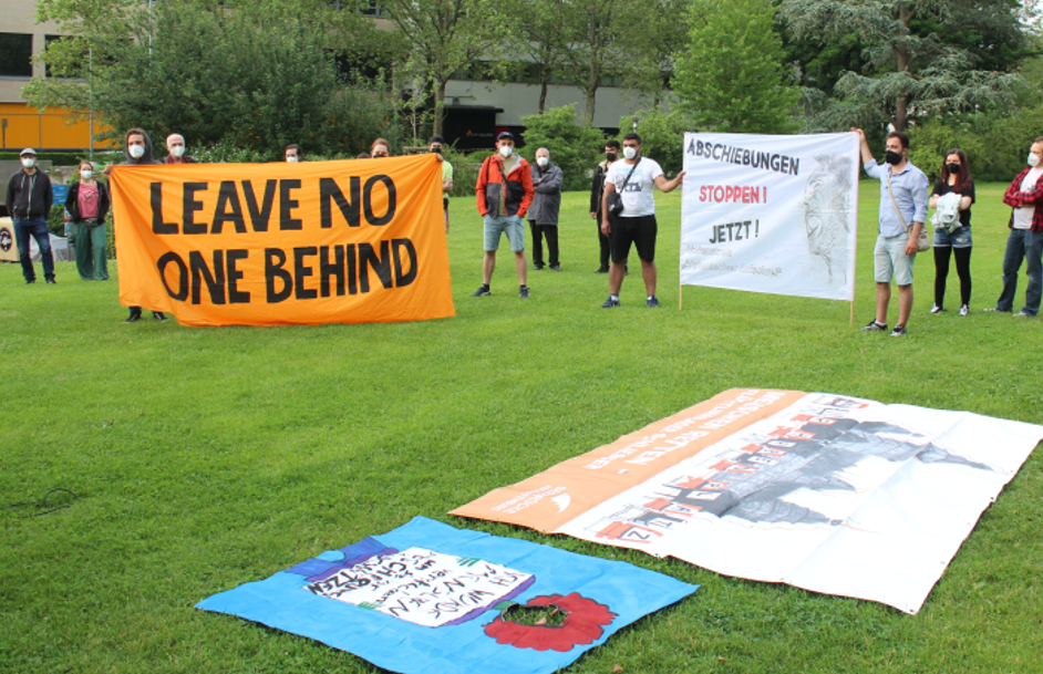 Foto privat: Aktion gegen die Abschiebung vor der City-Galerie am 07. Juni